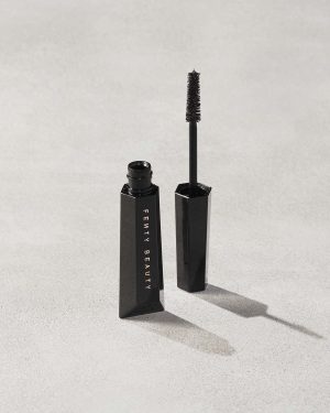Hella Thicc Volumizing Mascara ?? Cuz I'm Black