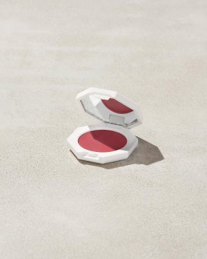 Cheeks Out Freestyle Cream Blush ?? Summertime Wine