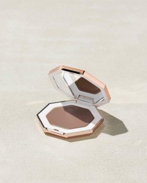 Cheeks Out Freestyle Cream Bronzer ?? Amber