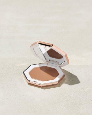 Cheeks Out Freestyle Cream Bronzer ?? Butta Biscuit