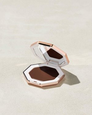 Cheeks Out Freestyle Cream Bronzer ?? Chocolate