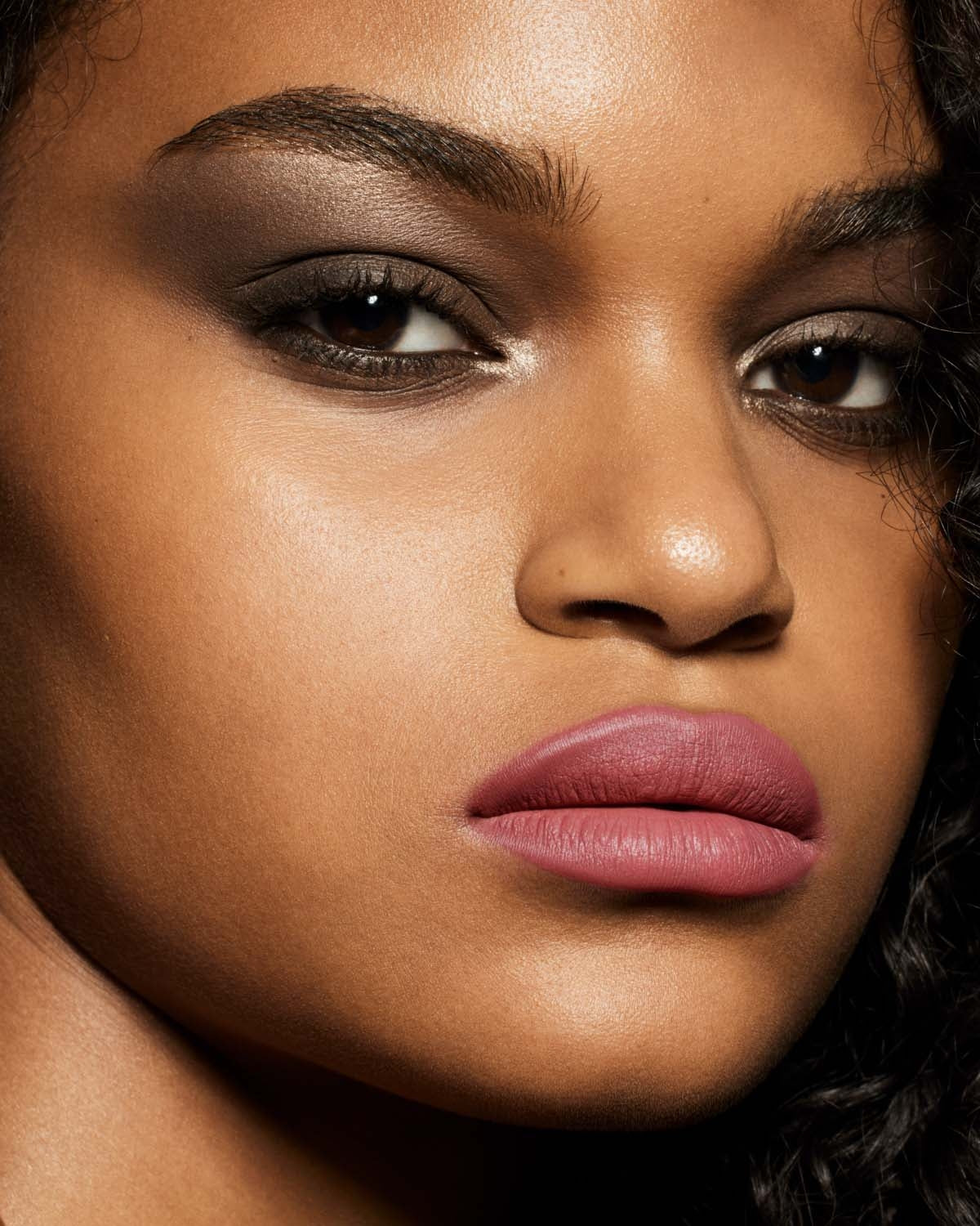 Stunna Lip Paint Longwear Fluid Lip Color ?? RiRi - Image 4
