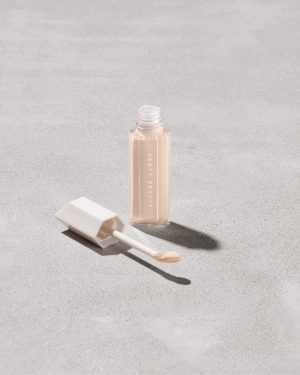 We're Even Hydrating Longwear Concealer ?? 140N