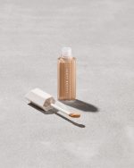 We're Even Hydrating Longwear Concealer ?? 260N