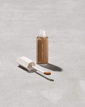 We're Even Hydrating Longwear Concealer ?? 370N