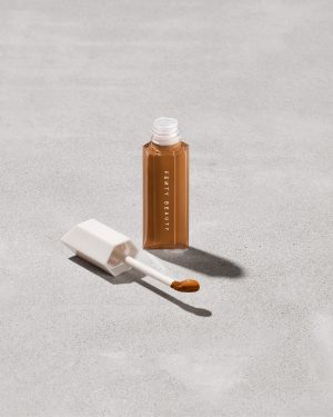 We're Even Hydrating Longwear Concealer ?? 440W