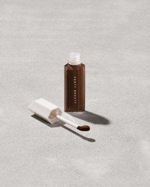 We're Even Hydrating Longwear Concealer ?? 490N