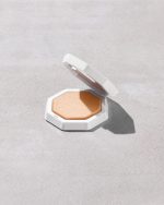 Demi'glow Light-Diffusing Highlighter ?? Prosecco